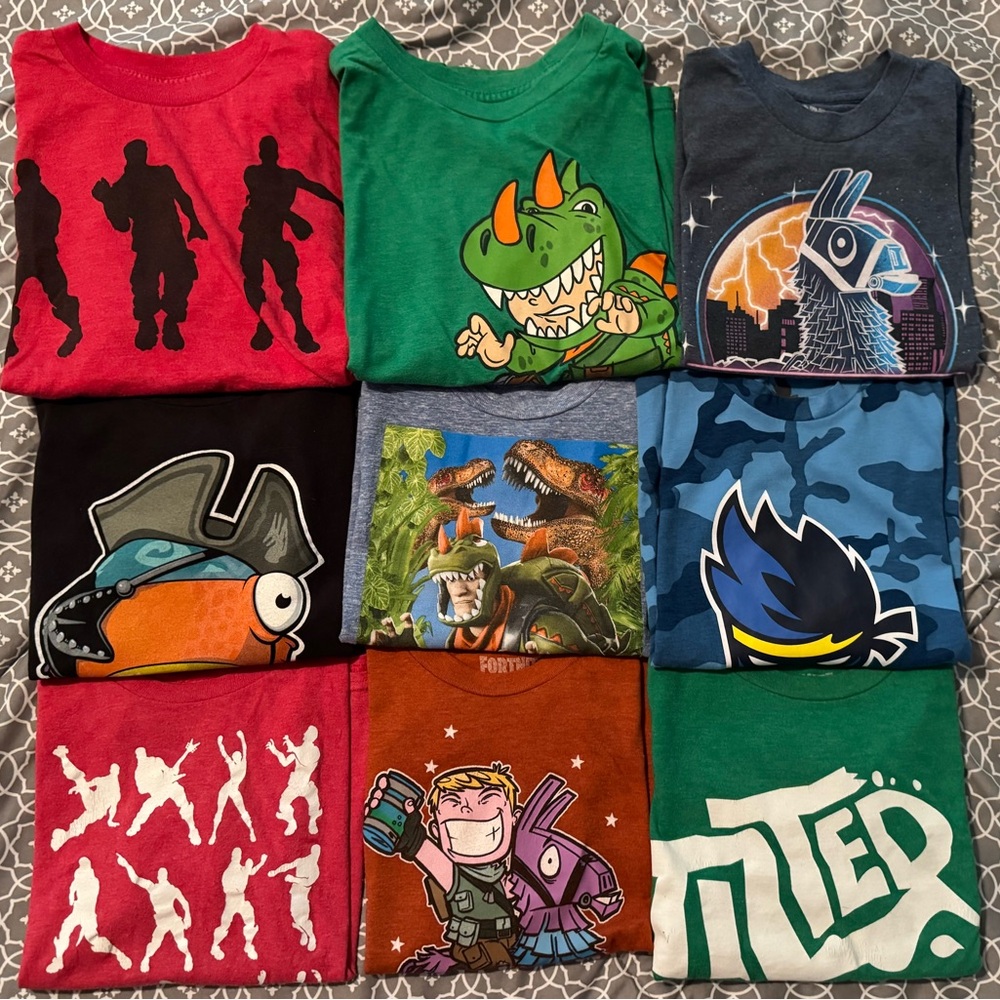 Lot of 9 Boys Fortnite t-shirts Rex, Fishsticks, Ninja and More Small-Medium